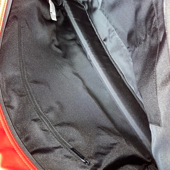 Ferrari X Puma LS3 Weekender Red Large Bag Faux Leather- 32L - Picture 6 of 7